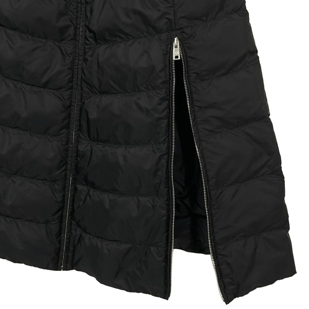 プラダ ポンチョ