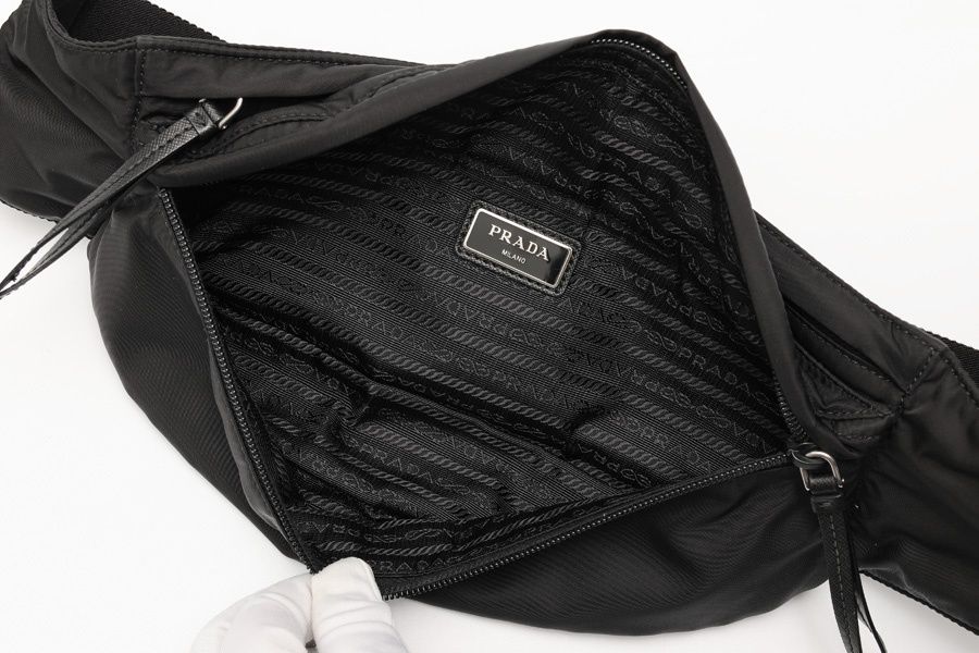PRADA プラダ ウエストポーチ ウエストバッグ ヒップバッグ ボディ