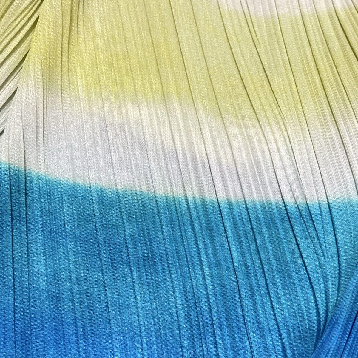 - ブルー×イエロー