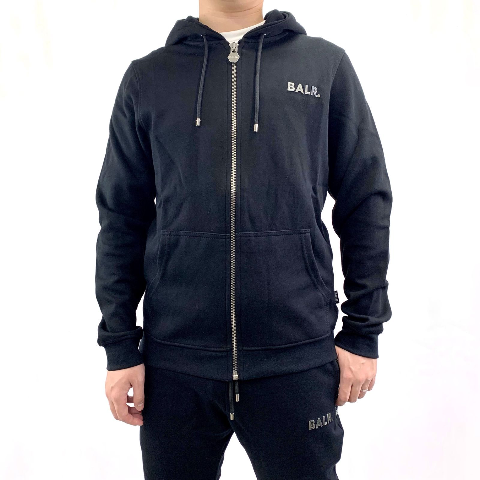 【BALR.】ボーラー ロゴ ジップアップパーカー B1267 1001 BALR.】ボーラー ロゴ ジップアップパーカー B1267 1001 - メルカリ