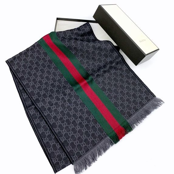 GUCCI GGパターン シェリーライン ストール マフラー 新品同様 ウール 羊毛 シルク 箱付き プレゼント 贈り物 グッチ 服飾 DF13838