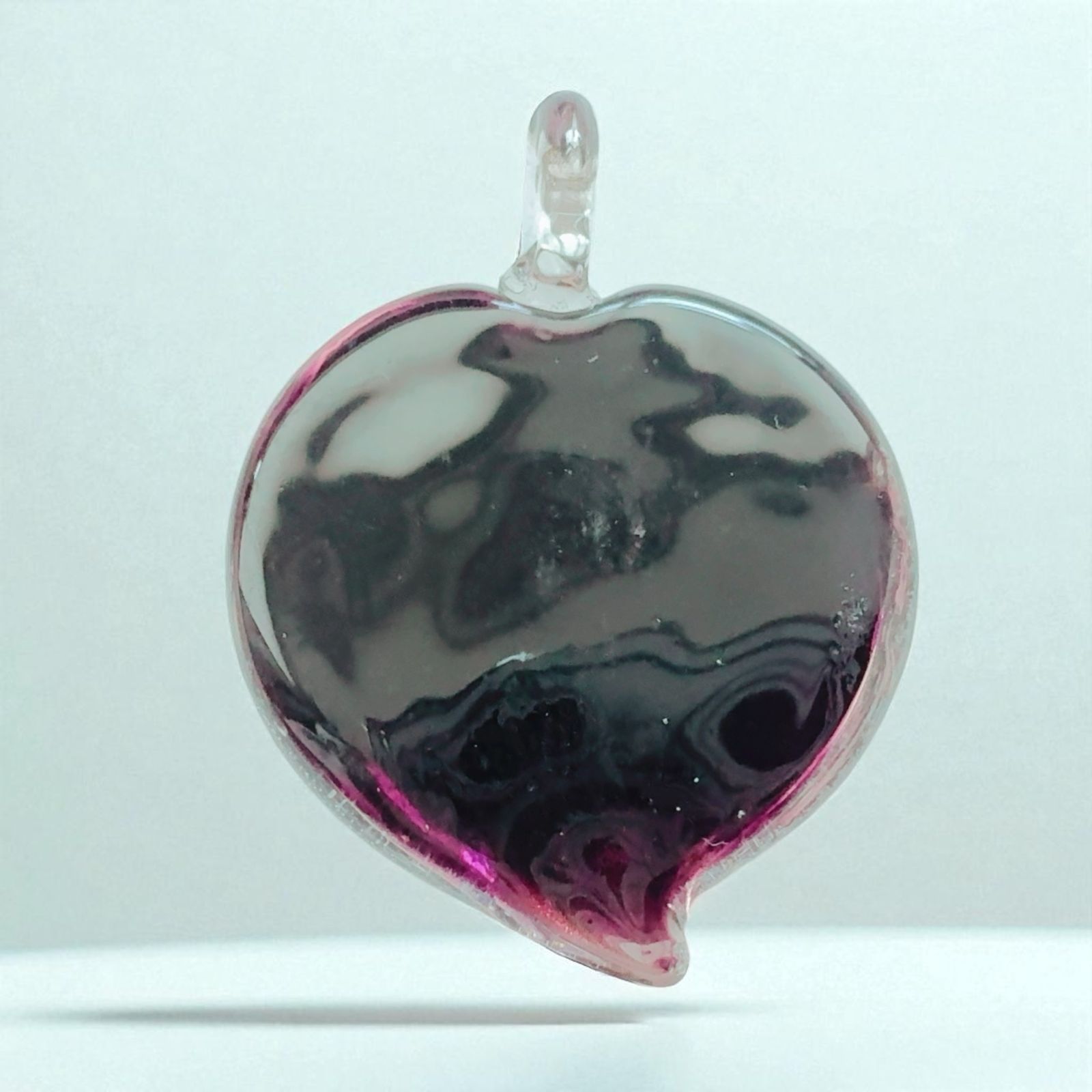 Y520 ユタが送念 挑戦を促し 緊張しない強い自分へ 仕事運UP 太陽の守護 てぃだの華珠 お守りガラスチャーム ビジネス運 ブラック ペンダントトップ ビジネス運 チャンス 成功 沖縄 魅力 ネイチャーパワー お守り 御守り 祈祷師 強力 パワーストーン