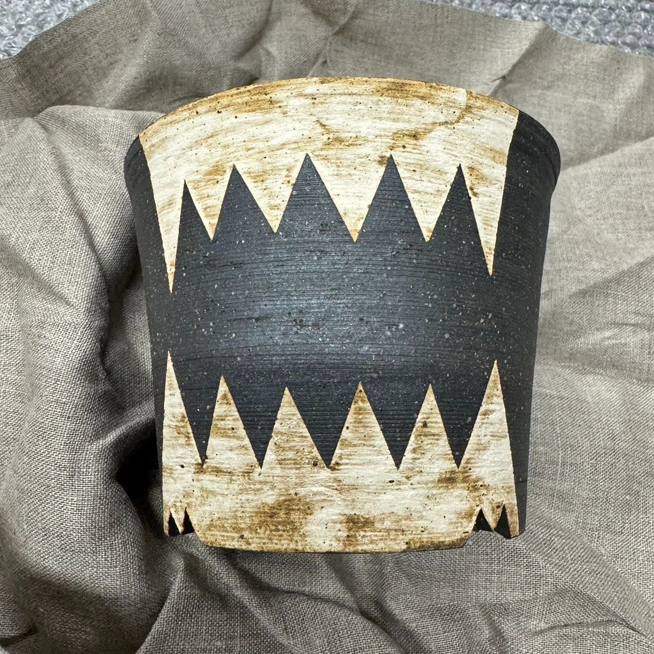 Invisible ink. MUD N DUST THE JAR BITER SMOKE AND DUSK SMALL インビジブルインク 植木鉢 ポット ハンドメイド