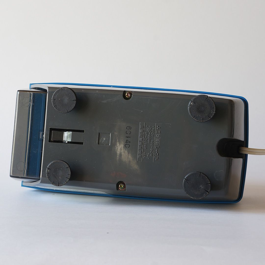 三菱　電動シャープナー　KE-10 電動鉛筆削り器　未使用 三菱電動シャープナーKE-10 昭和レトロ 鉛筆削り - メルカリ