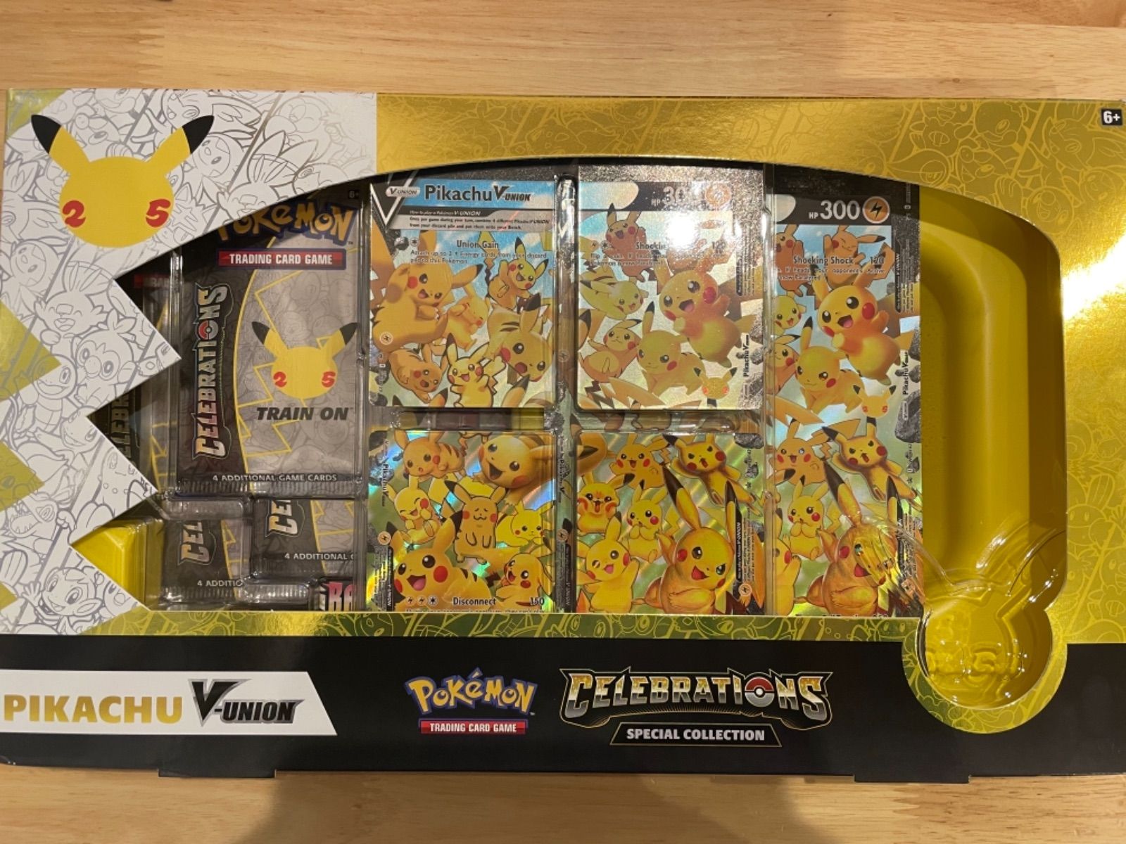 新品 海外ポケモンカード ピカチュウVユニオンボックス 25周年記念
