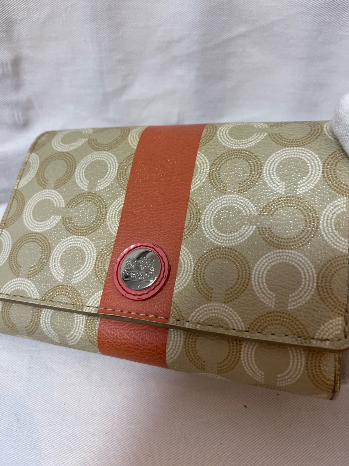 z1137 COACH コーチ 二つ折り財布 Cロゴ ベージュ×オレンジ