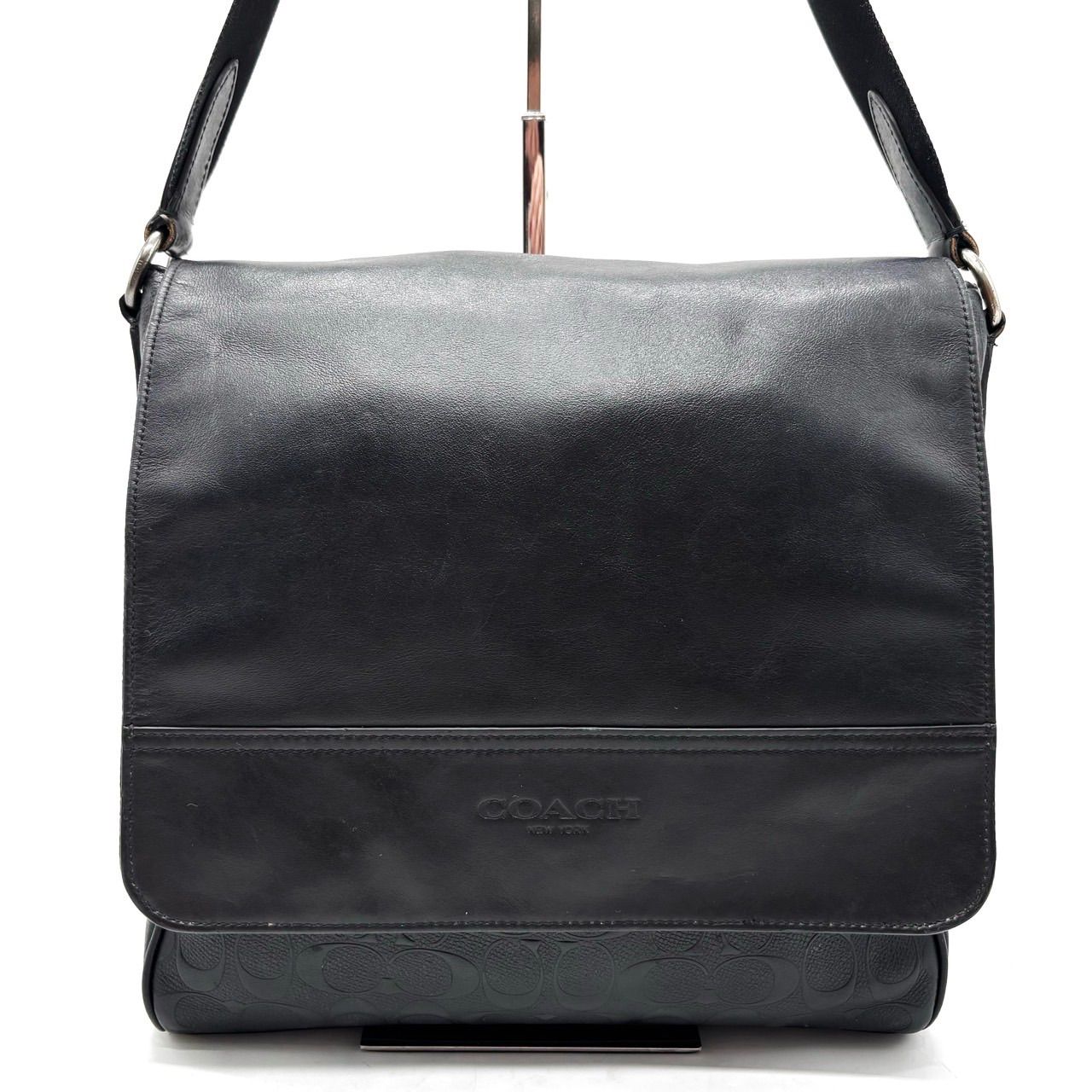 ✨良品✨ COACH コーチ ショルダーバッグ シグネチャー エンボス ✨良品✨ COACH コーチ ショルダーバッグ シグネチャー エンボス