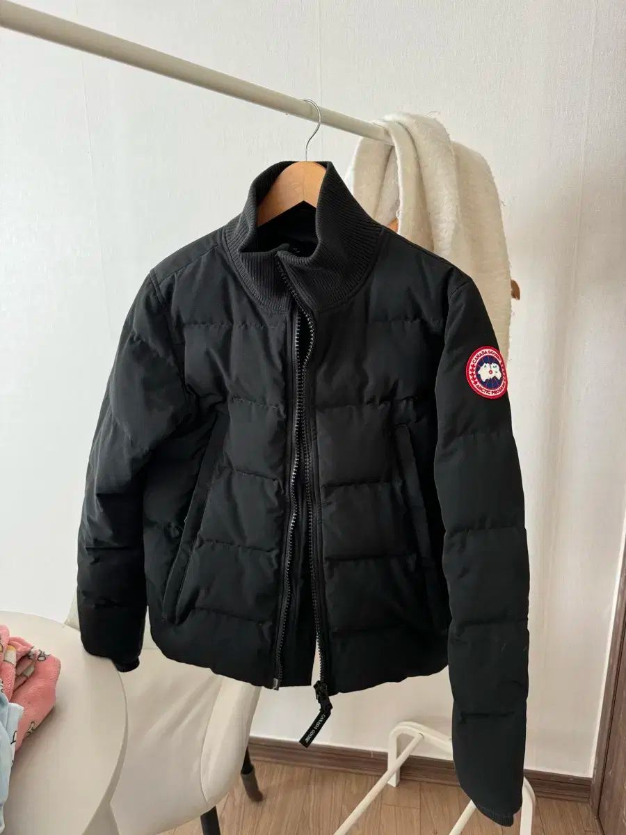 【雷市場（ポンジャン）商品韓国直送】 CANADA GOOSE(カナダグース) ダウンジャケット