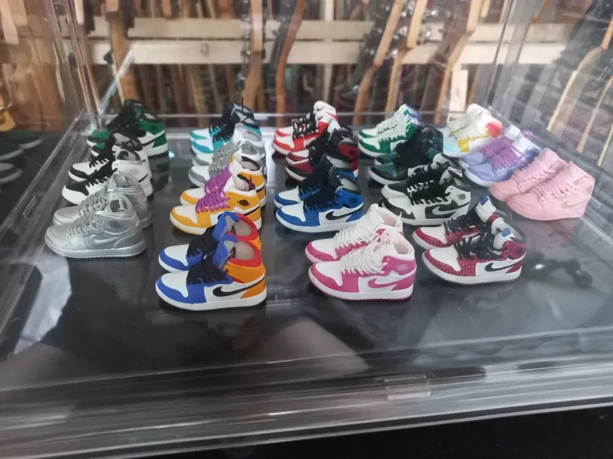 NIKE(ナイキ) フィギュア スニーカー - メルカリ