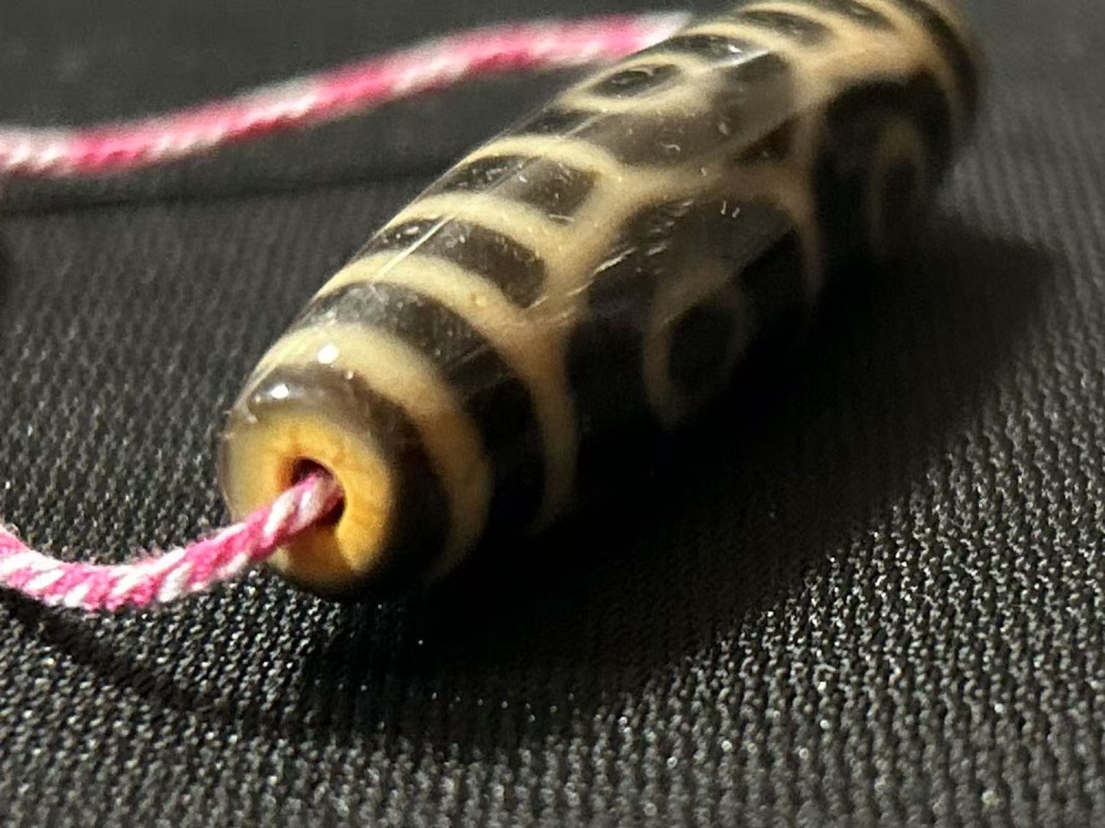 龍六眼天珠 龍眼天珠 天縁社製 ／チベット 良い 天珠 dZi ジービーズ 西蔵