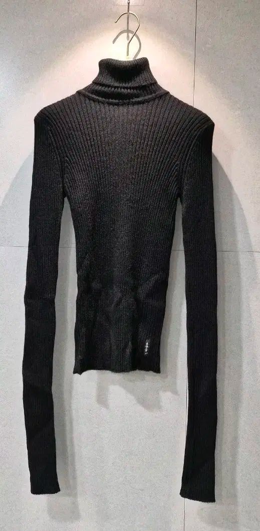 ブランド ARMANI アルマーニ ジーンズ レディース リブ タートルネック ウール 長袖Tシャツ 正規品 ディオール|グッチ|バッグ