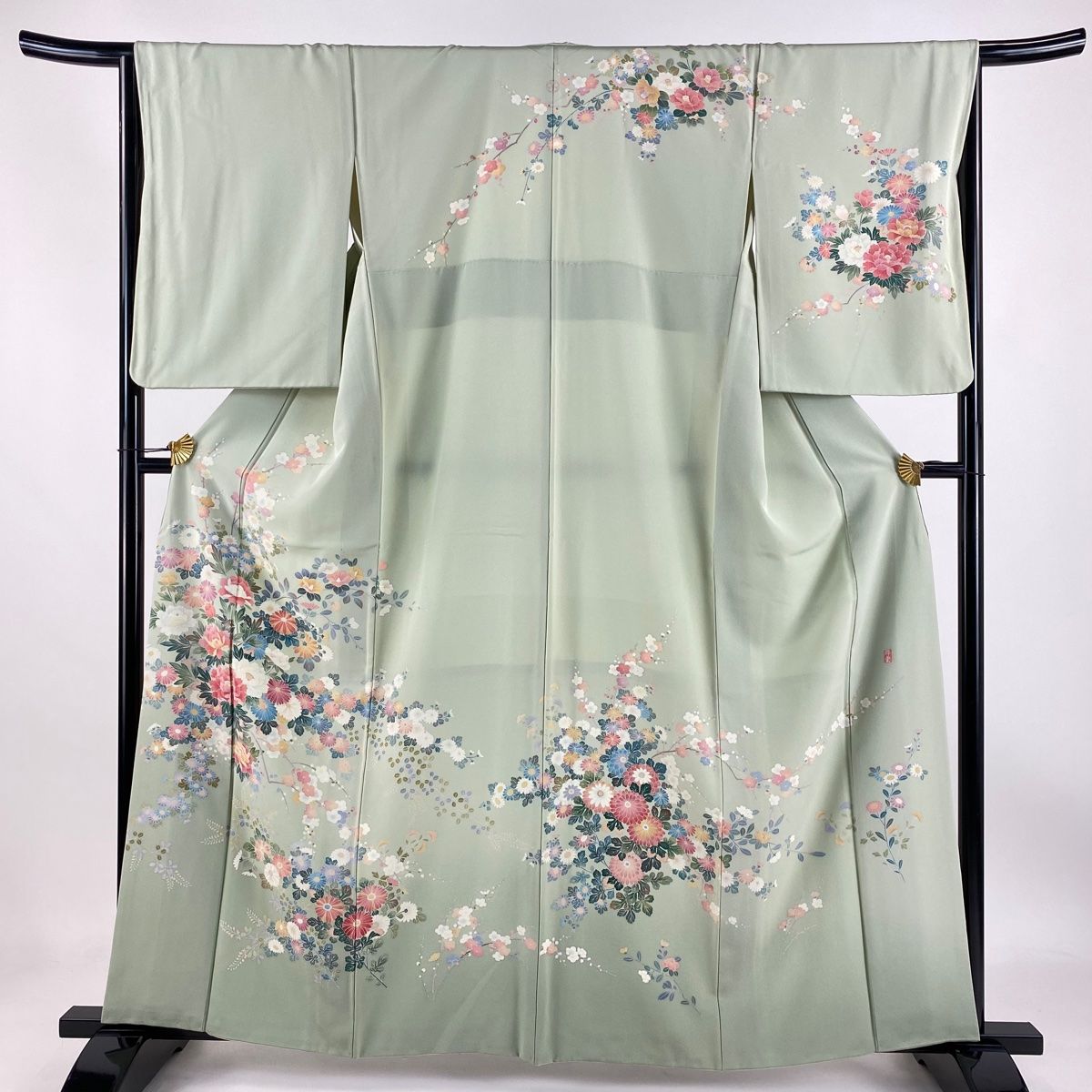 訪問着 身丈161cm 裄丈65.5cm M 袷 落款 牡丹 菊 ぼかし 薄緑 正絹 秀品 一つ紋