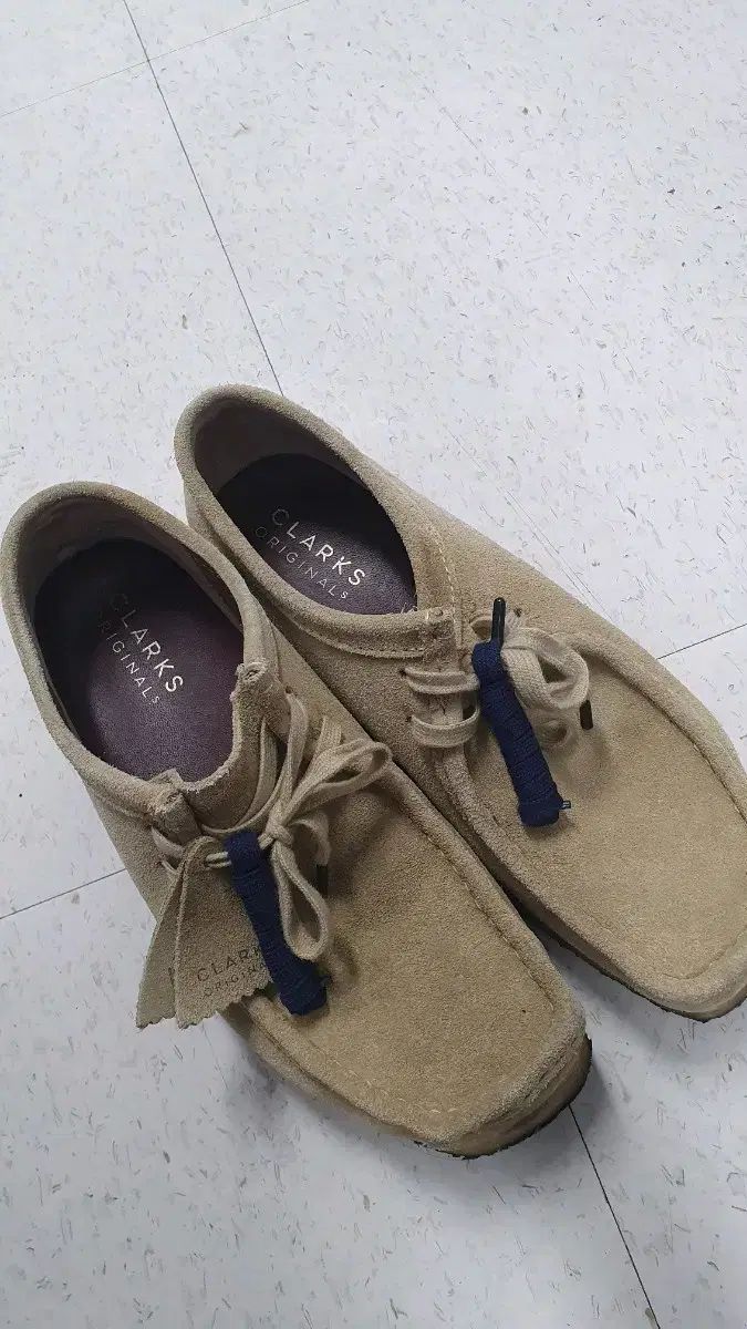 Clarks(クラークス) ワラビー 265 状態好し メープル