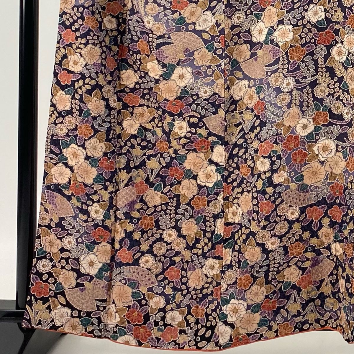 小紋 身丈161.5cm 裄丈65.5cm M 袷 辻ヶ花柄 椿 金彩 絞り 青紫
