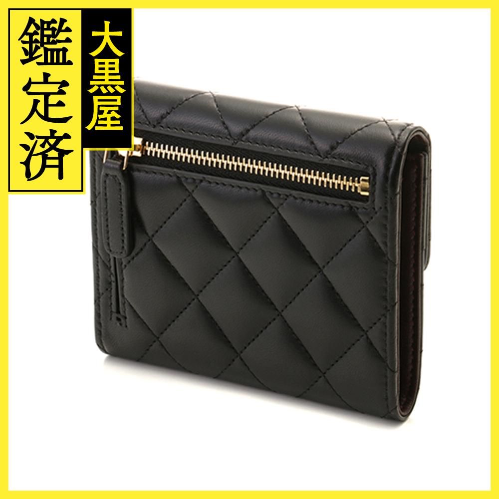 シャネル クラシックスモールフラップウォレット AP0231 472