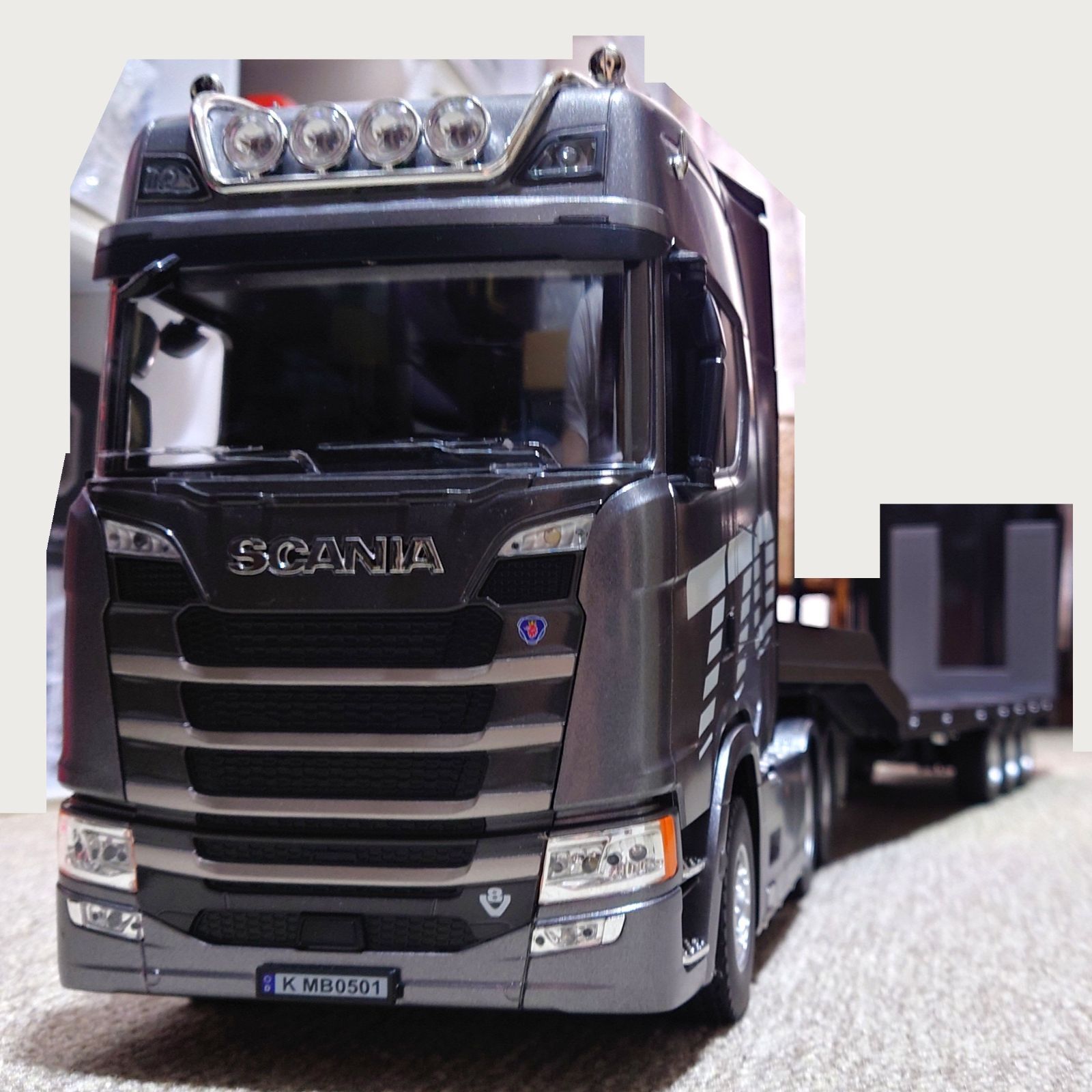 1/18 SCANIA 770 ラジコントラック トレーラー付き Huina 1501 1/18