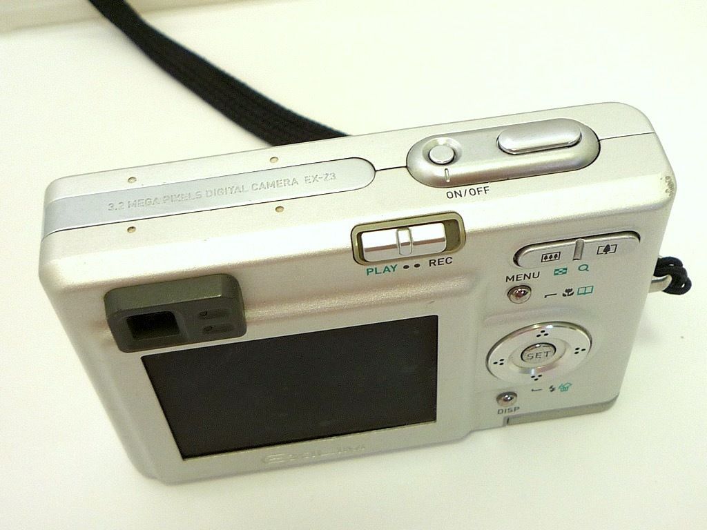 美品！CASIO EXILIM 3.2メガピクセル ex-z3b デジタルカメラ Amazon.co.jp: CASIO EXILIM ZOOM EX-Z3 デジタルカメラ : 家電