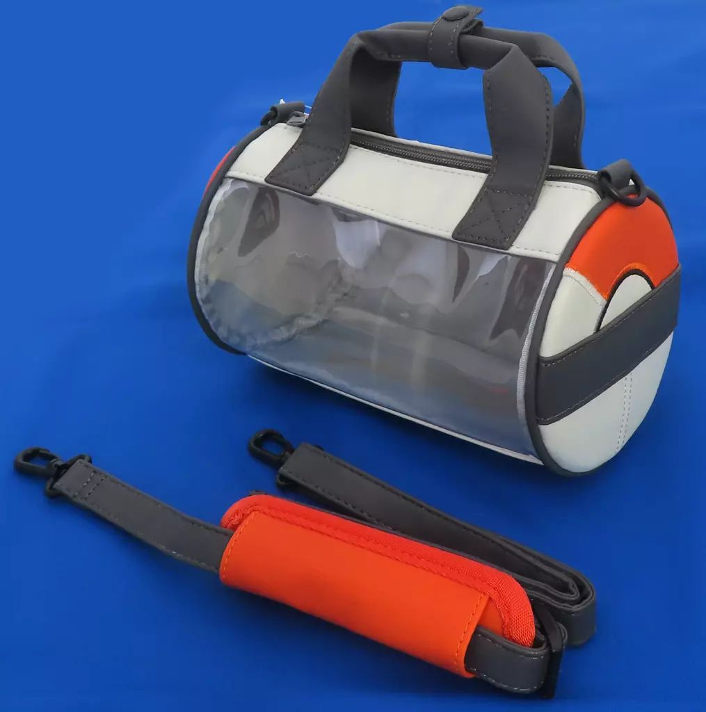 ポケモンセンター 連れ歩きポーチ・リーリエのドラムバッグ風