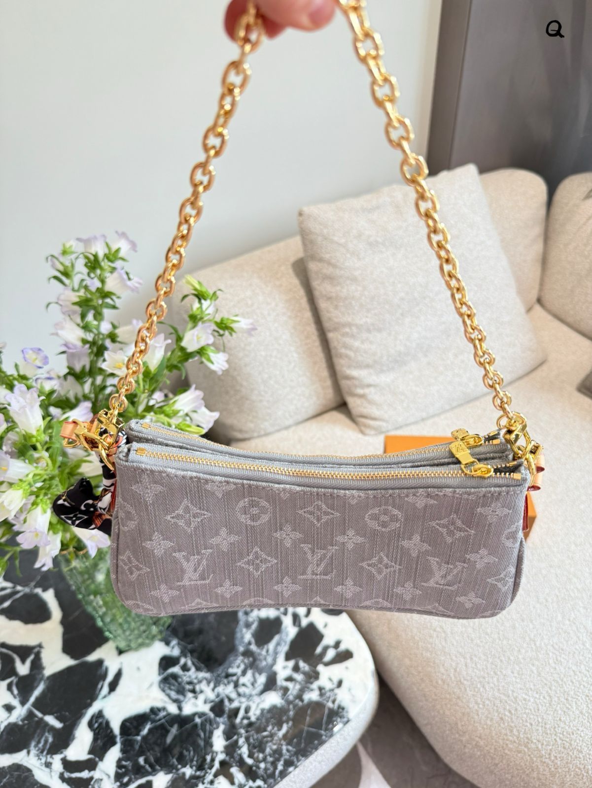 お値下げ！美品♡ルイヴィトングレーデニムバッグ 今日特価】LV Double Zipper Mahjong Bag [Denim Grey 25cm