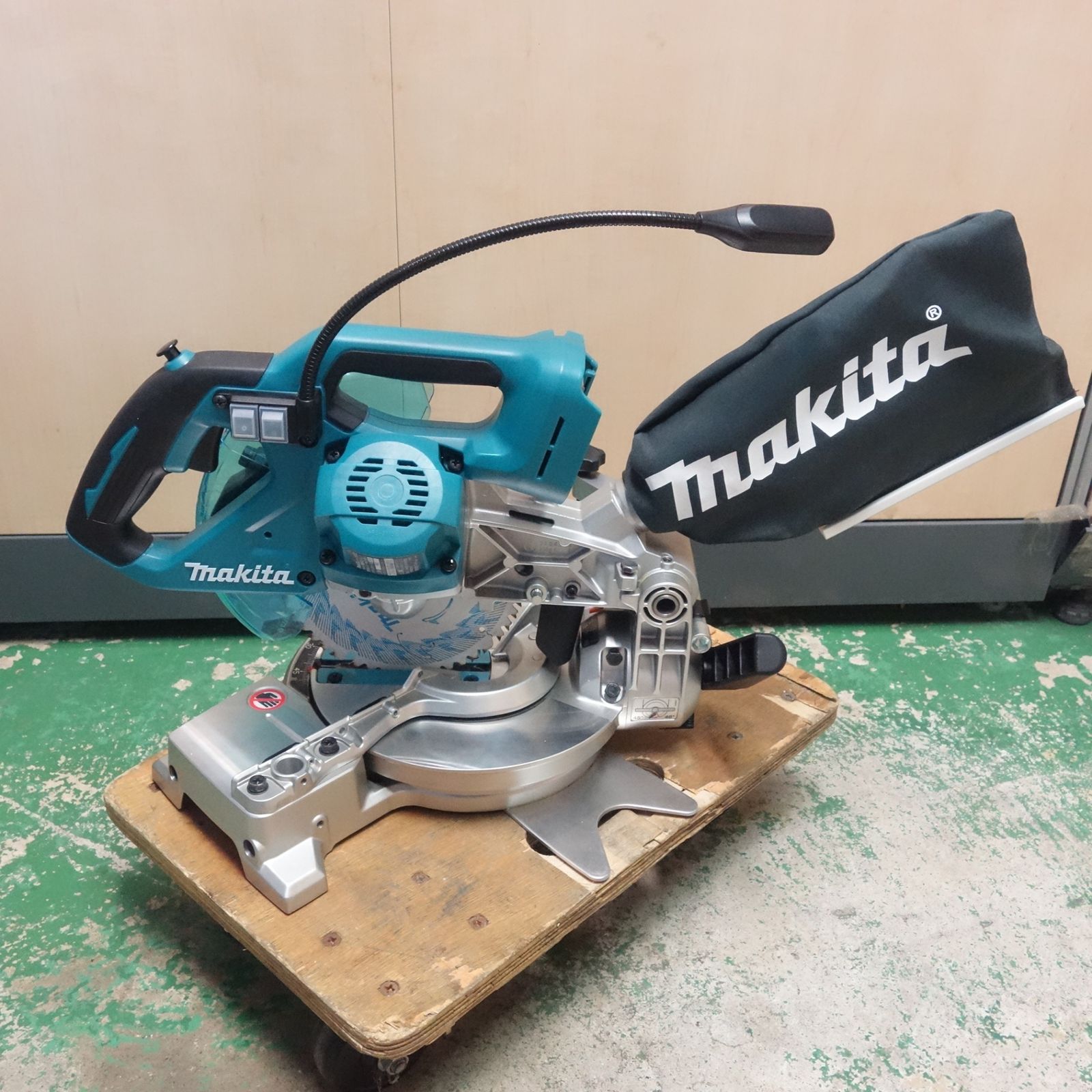 美品】マキタ 165mm 18V充電式コードレス マルノコ LS600D 本体