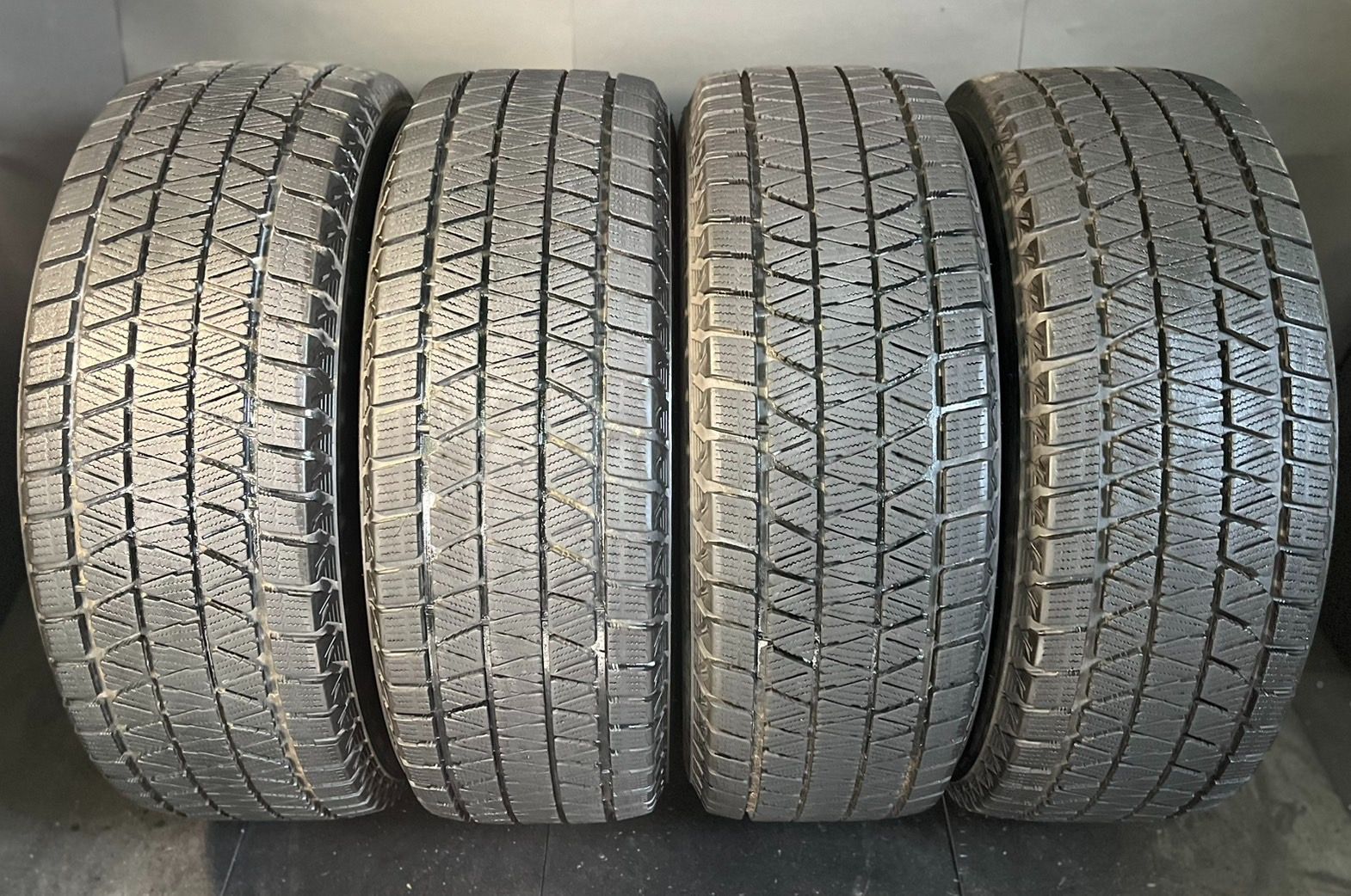 製 約9～9.6分山 ブリヂストン BRIDGESTONE ブリザック BLIZZAK DM-V3 スタッドレス 265 65R17 4本 h_261