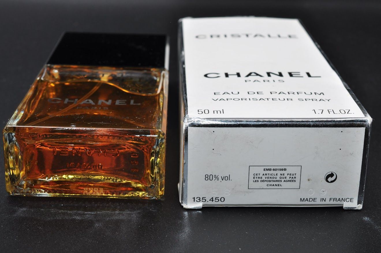 未使用 Chanel シャネル 香水 CRISTALLE Eau de PARFUM クリスタル オードパルファム 50ml スプレー 箱付き  9E79104 - メルカリ