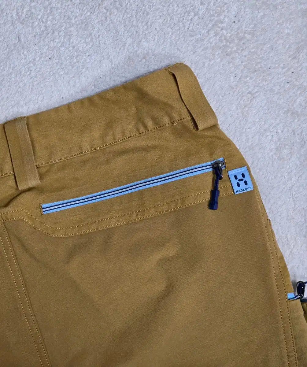 登山パンツ