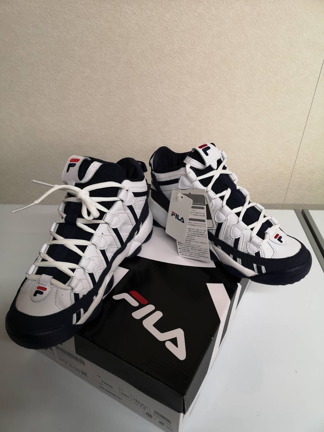 新品 FILA SPAGHETTI 白 バッシュ - メルカリ