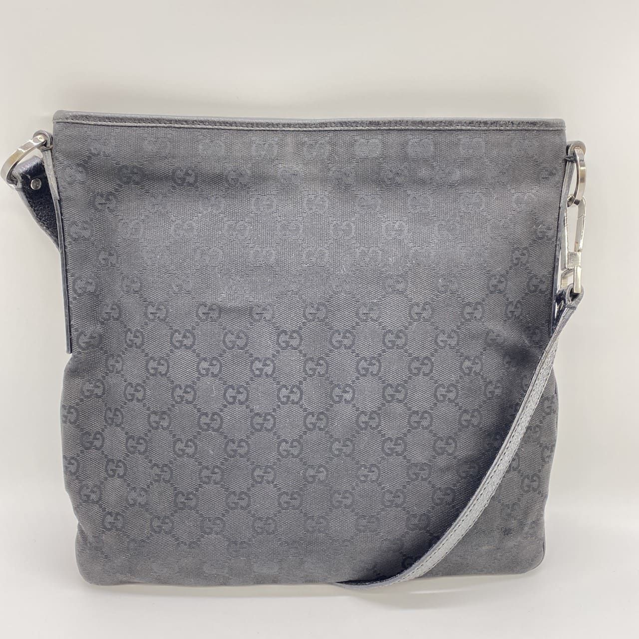 Gucci グッチ 113013 GGキャンバス ショルダーバッグ レザー ブラック レディース メンズ ヴィンテージ ファッション