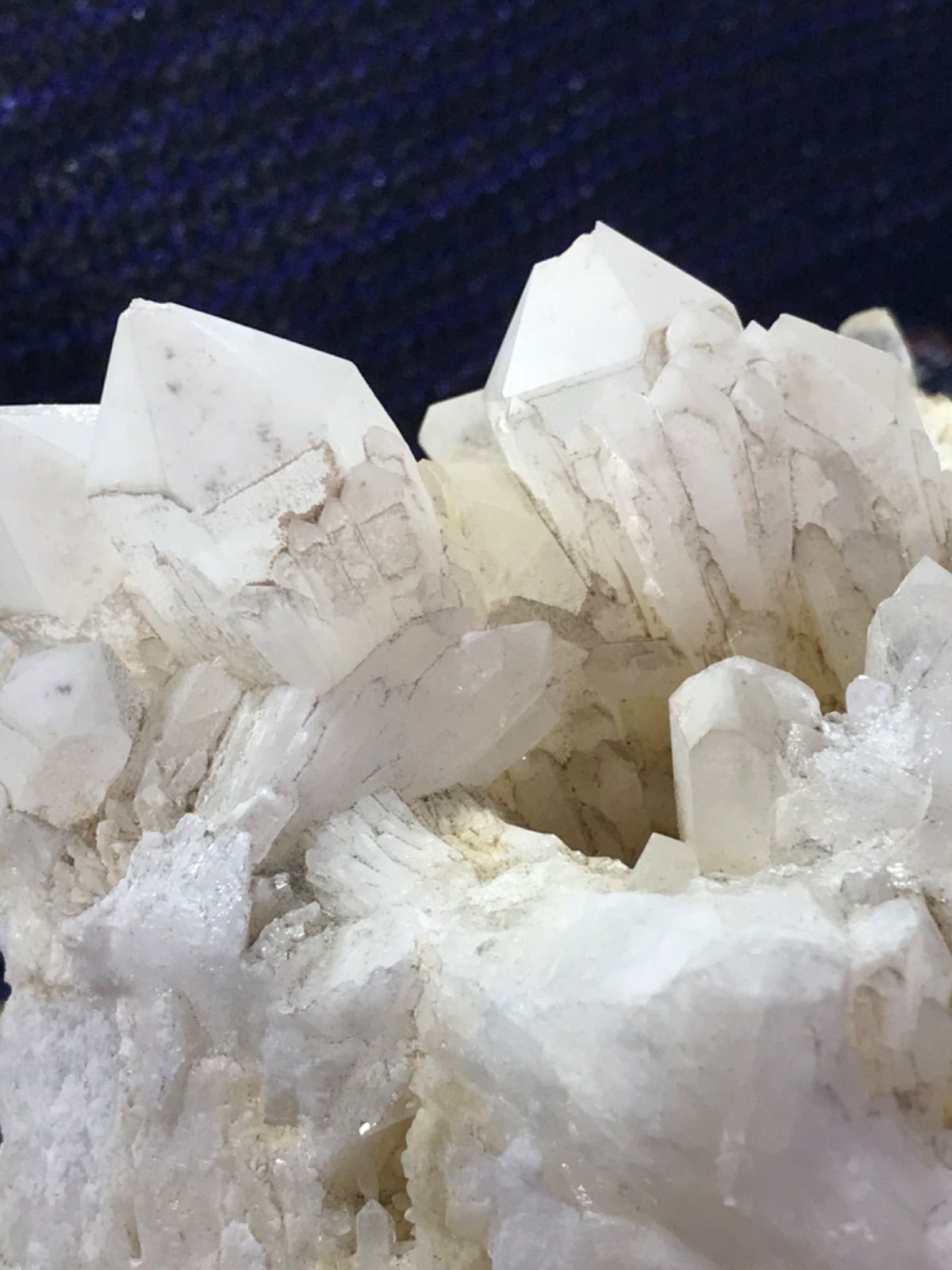 ◉マダガスカル産【カテドラル水晶】原石/約5.5kg/1Z03pk ◉マダガスカル産【カテドラル水晶】原石/約5.5kg/1Z03pk - メルカリ