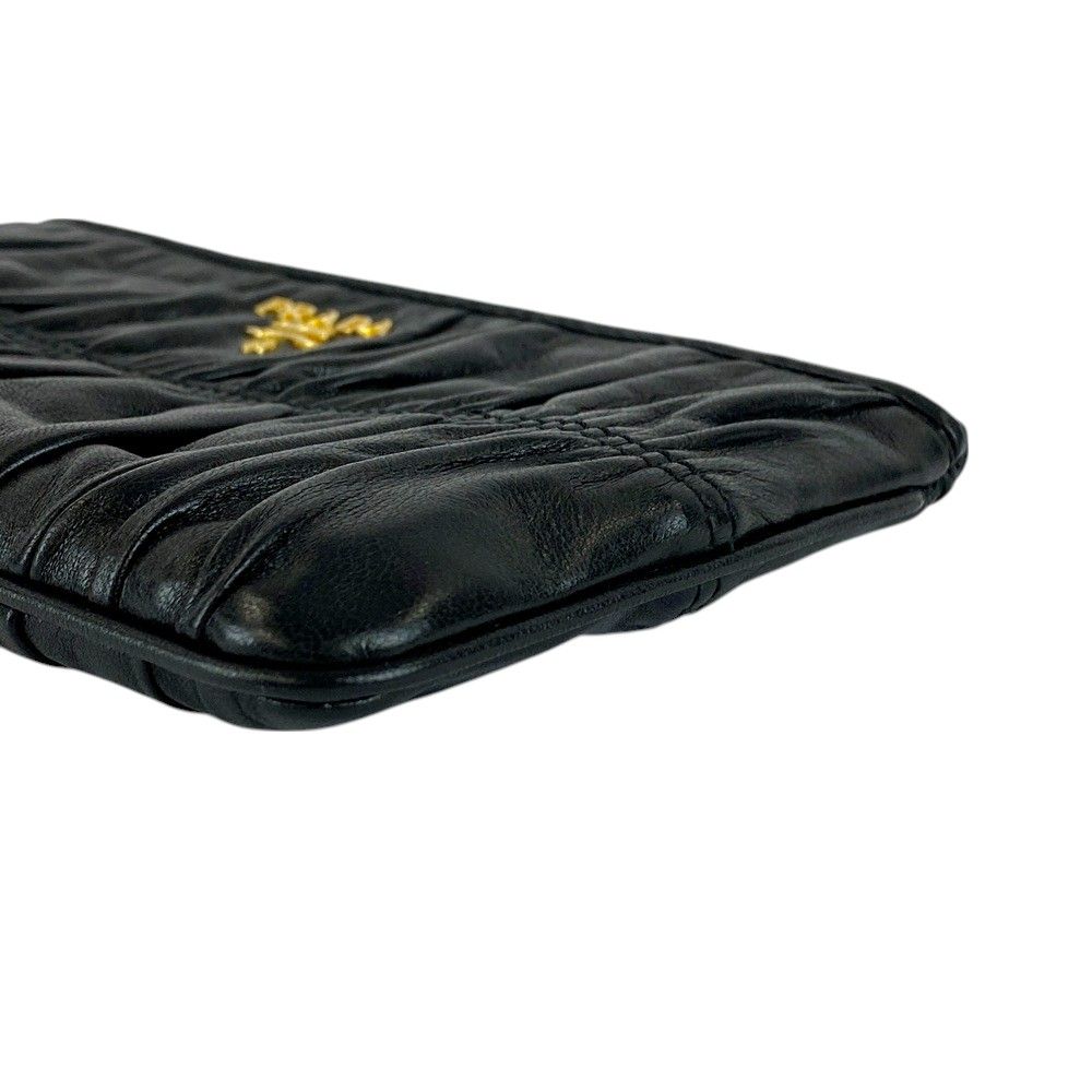 □未使用□ プラダ 巾着 ポーチ ギャザー 小物入れ レザー ブラック  