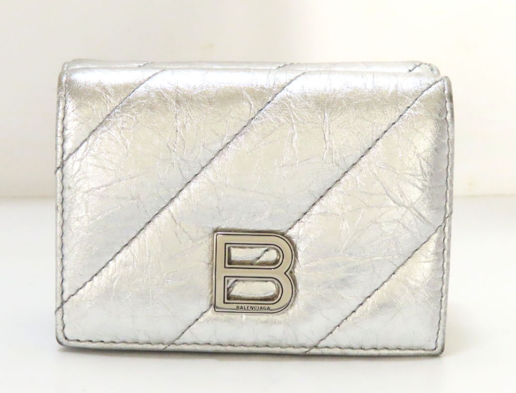 【極美品】バレンシアガ シワ加工　Bロゴ　3つ折り財布 クラッシュ 極美品】バレンシアガ シワ加工 Bロゴ 3つ折り財布 クラッシュ