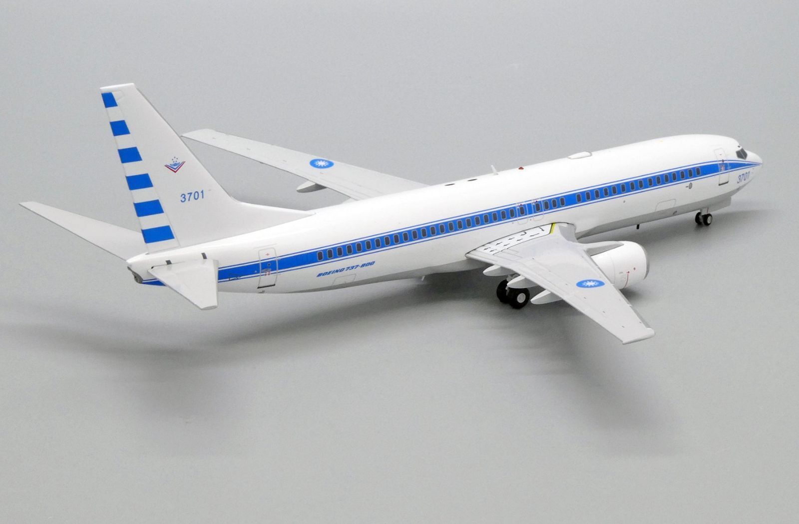 737-800