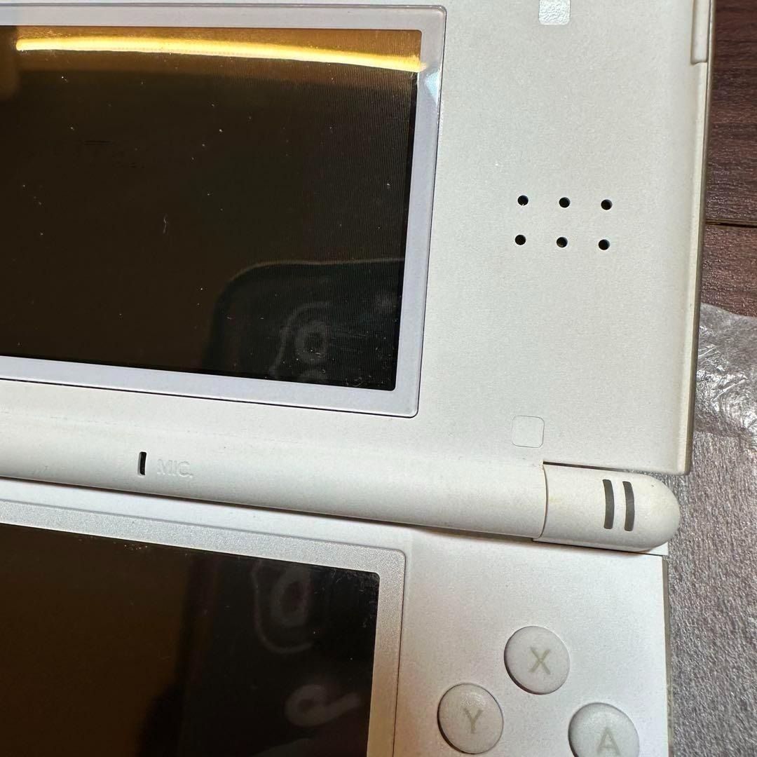 クリスタルホワイト