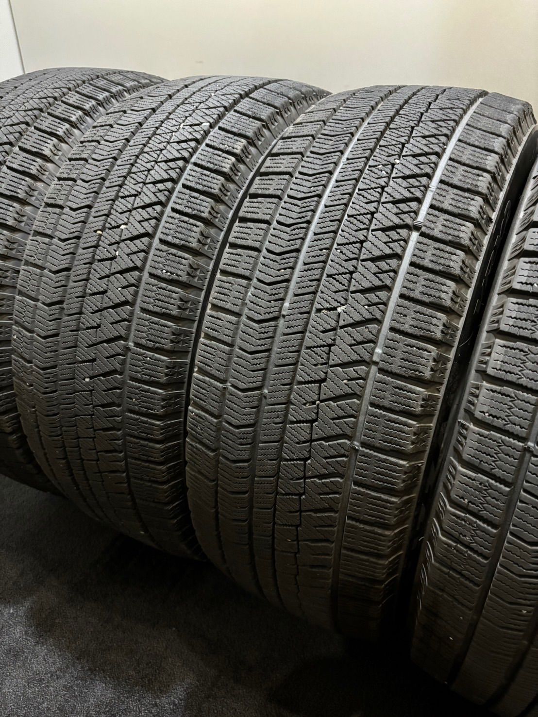 ☆225/55R17 BRIDGESTONE/VRX2 19年製 スタッドレス 4本