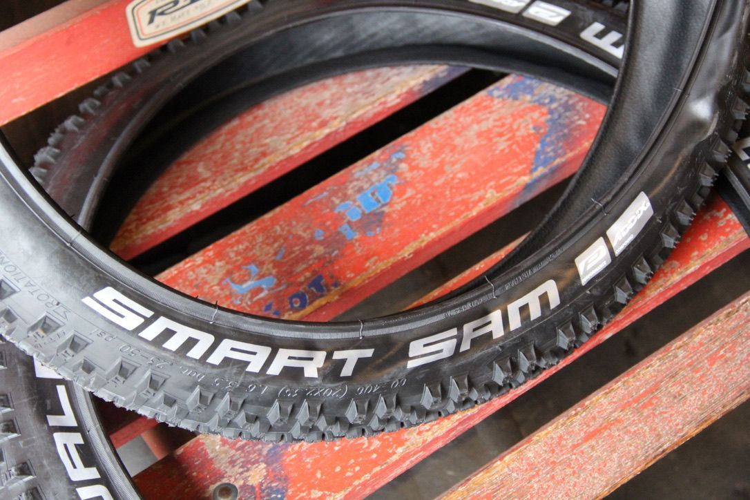 自転車 BMX 20インチ 軽量オフロードタイヤ SCHWALBE SMART SAM 20 x 