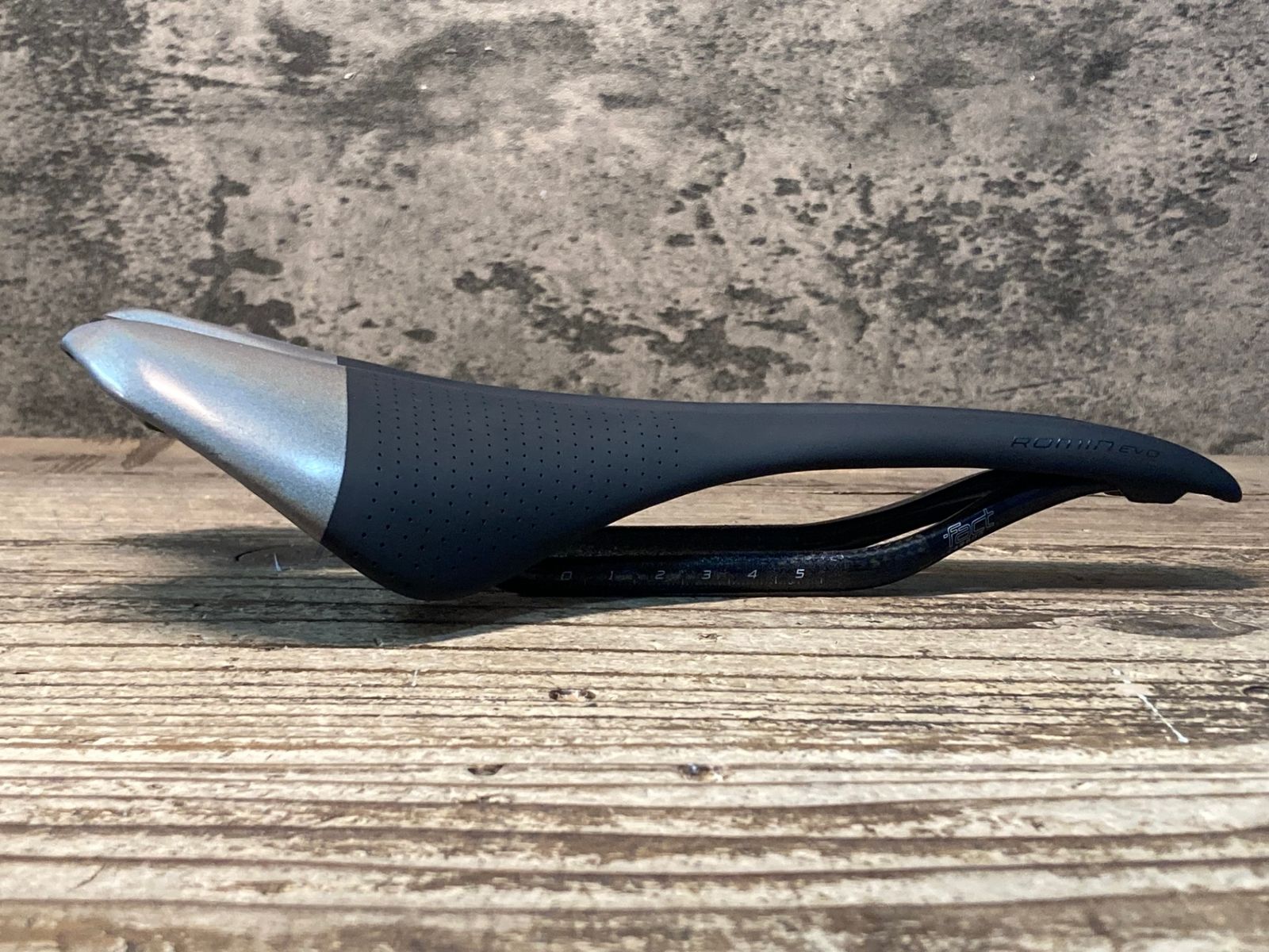 セラサンマルコ カーボン3Dサドル ナロー イタリア Mirror Romin