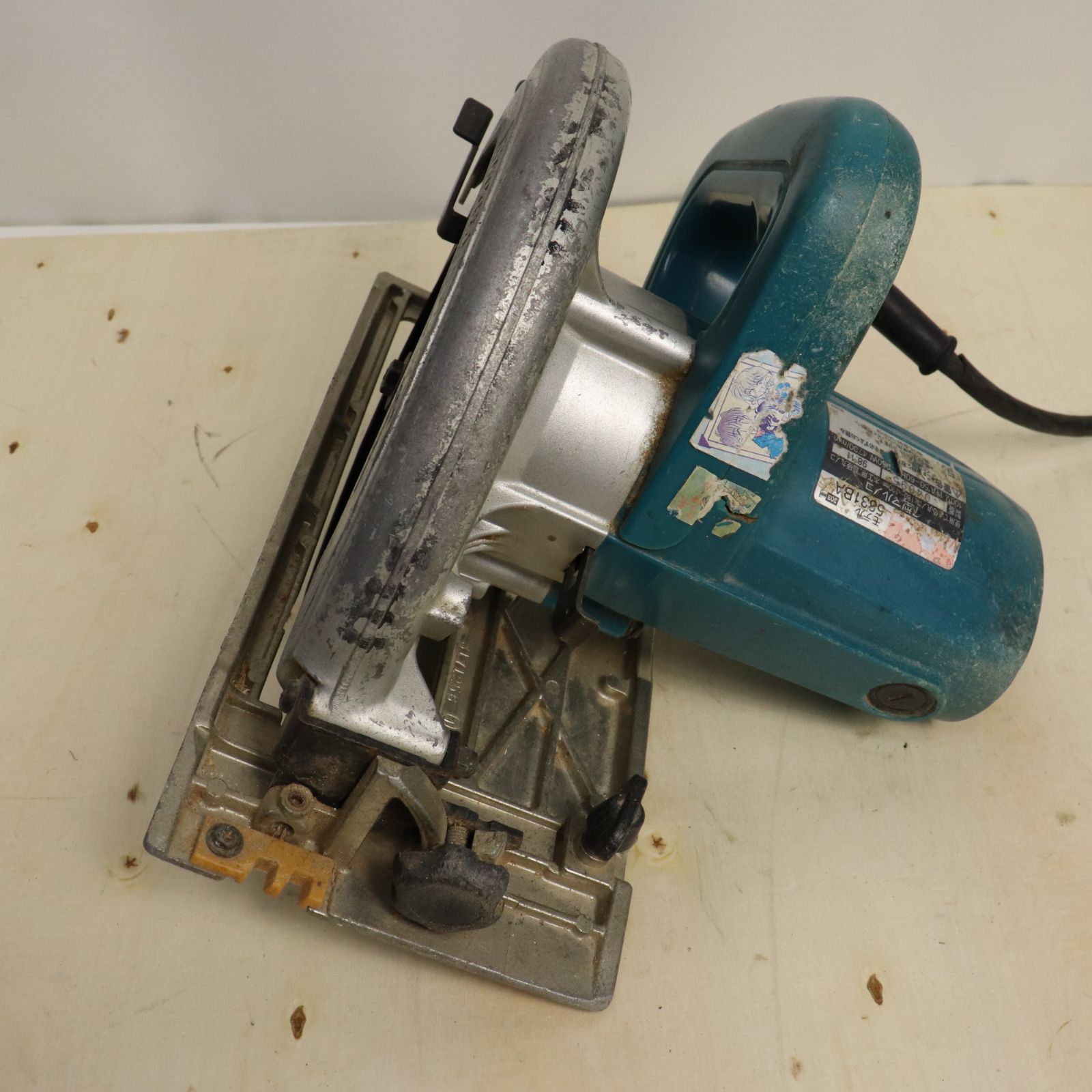 マキタ makita ７型マルノコ 5831BA 180～190㎜ 丸のこ 電動工具