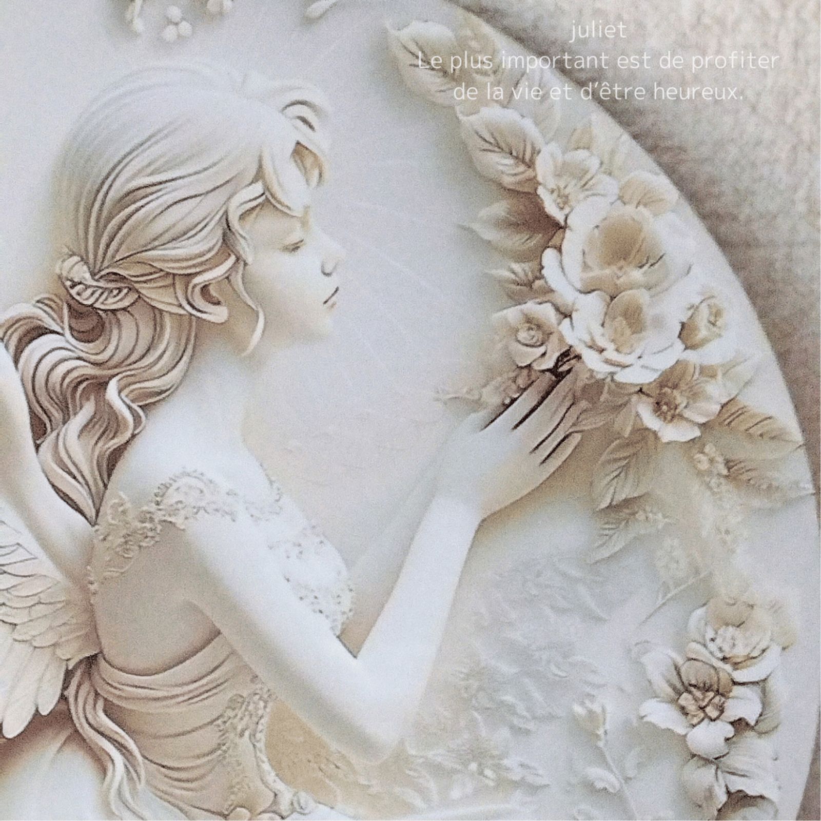 佐藤忠良・作 『地の少女』 彫刻レリーフ花と少女 佐藤忠良「地の少女」