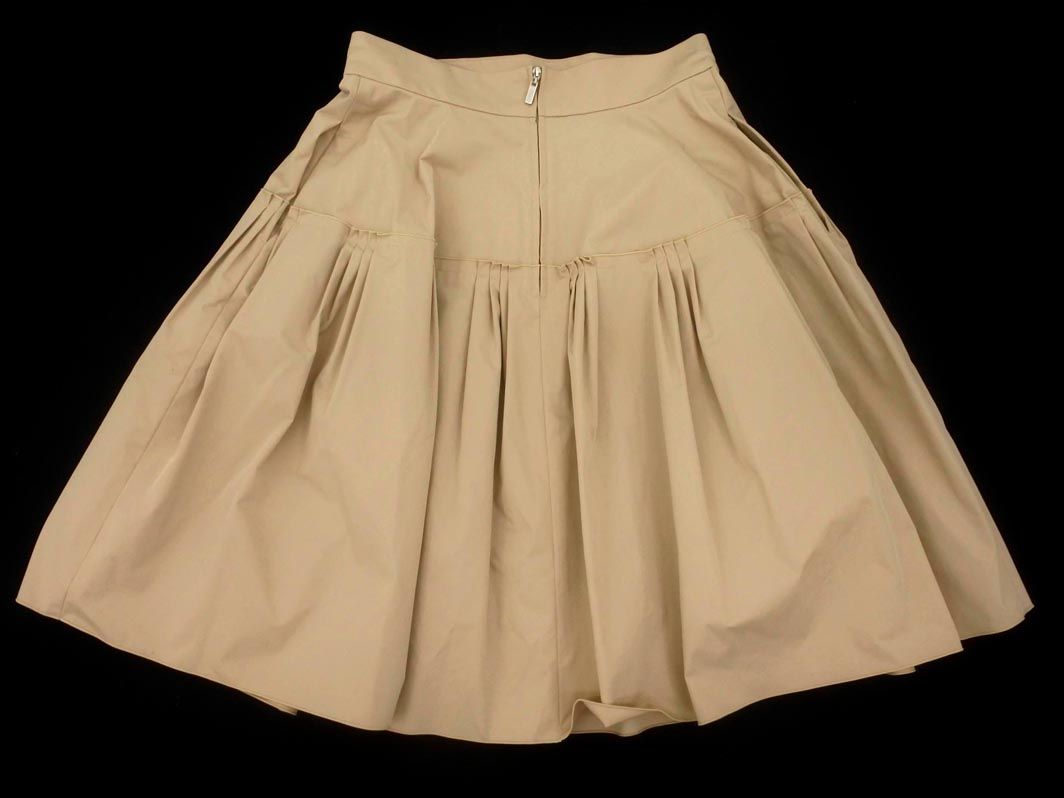 【DAISY LIN for FOXEY 】美品　フレアスカート ベージュ 40 FOXEY BOUTIQUE 「FOXEY BOUTIQUE」 フレアスカート 40 ベージュ