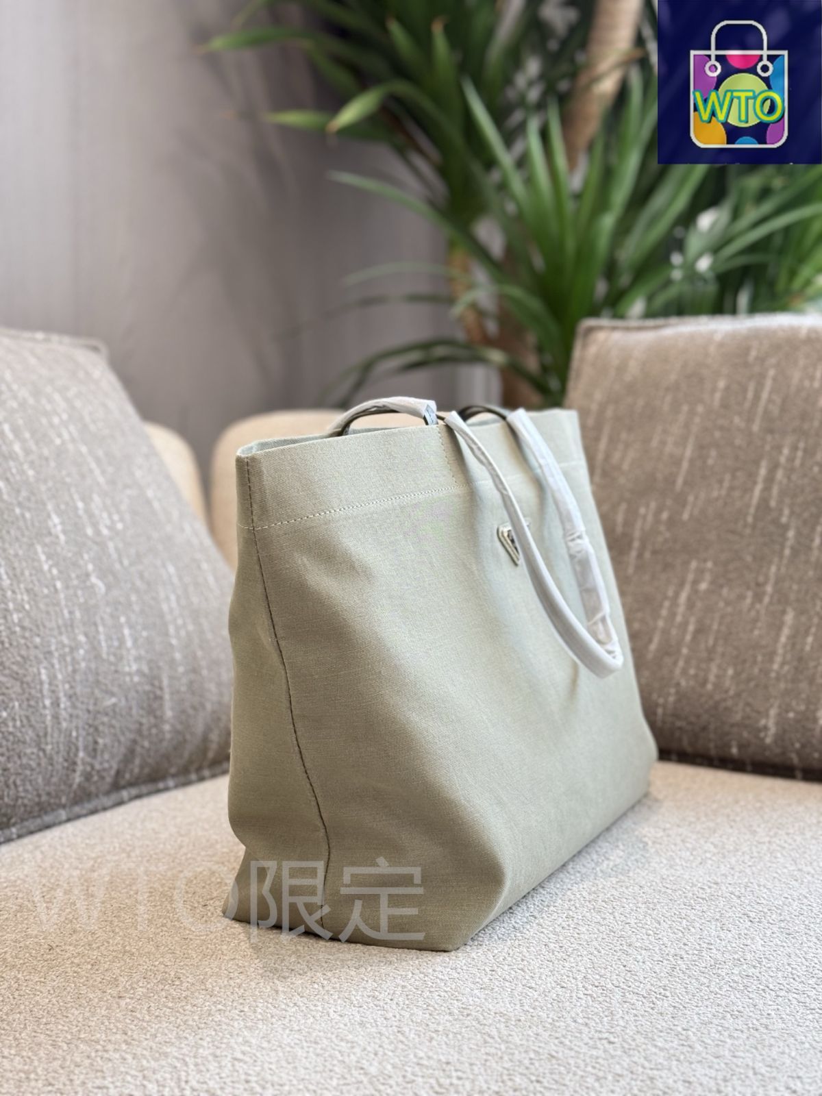 【PRADA】デニム ショッピングバッグ  在庫確認ください 今日特価】Prada デニム ショッピングバッグ マッチグリーン（38