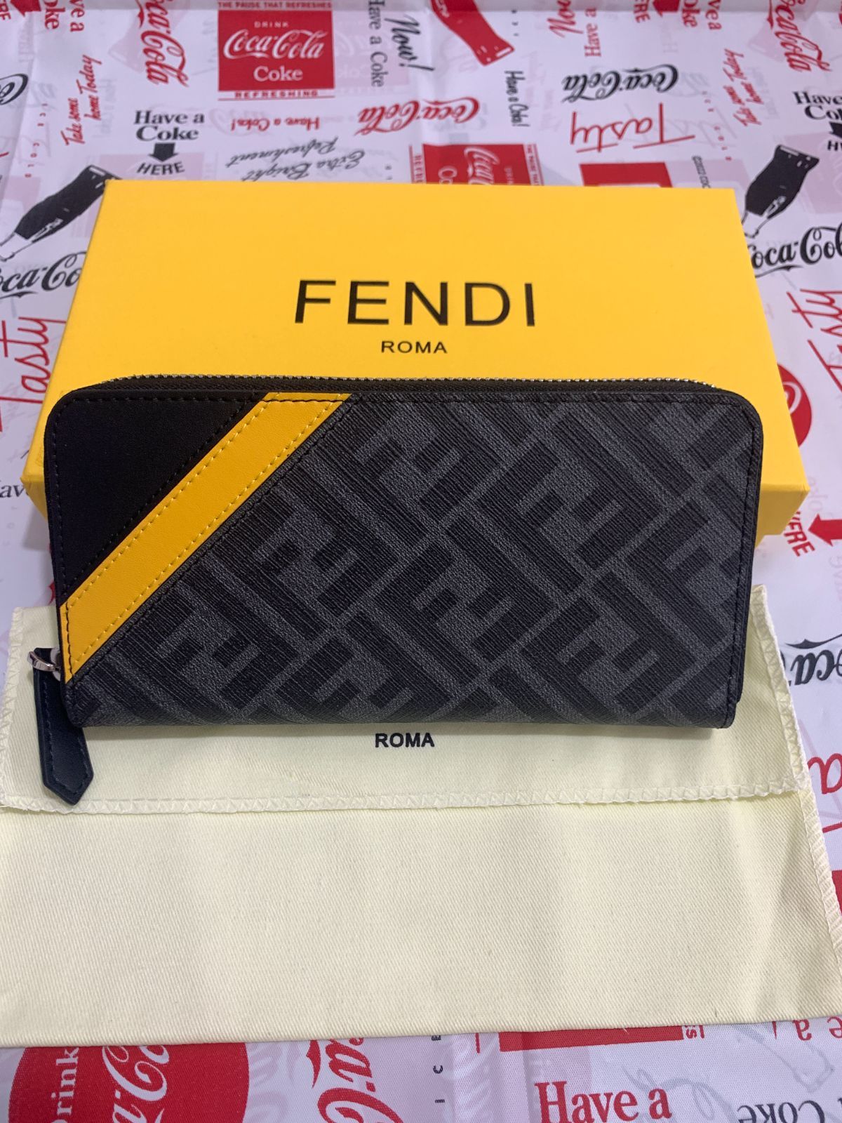 メンズ FENDI フェンディ  長財布 小銭入れ☆カード【箱付き】実物