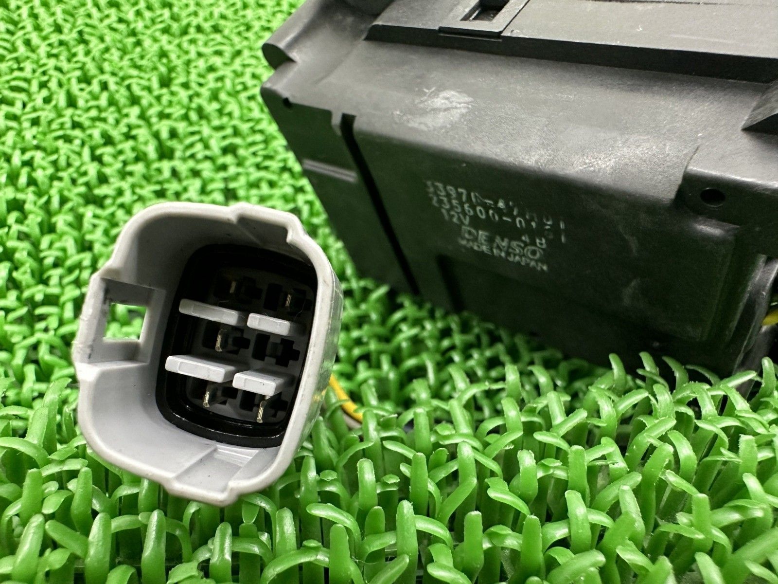 GSR750 排気バルブモーター 33970-47H01 スズキ 純正 バイク 部品 GR7NA GSX-R750 GSX-R1000 サーボモーター 車検 Genuine bV