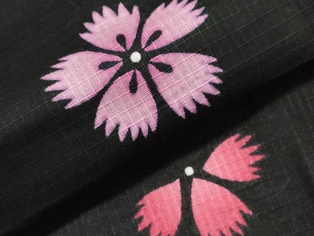 平和屋着物∴夏物 綿紅梅 浴衣 舞蝶文 黒地 銀彩 綿 逸品