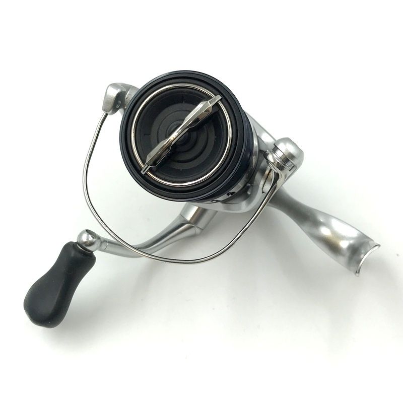 シマノ 19ストラディック 2500SHG 04017 SHIMANO スピニングリール 