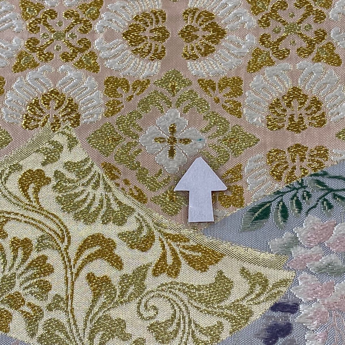 袋帯 美品 秀品 関西仕立て 華文 松 金糸 刺繍 ベージュ 六通
