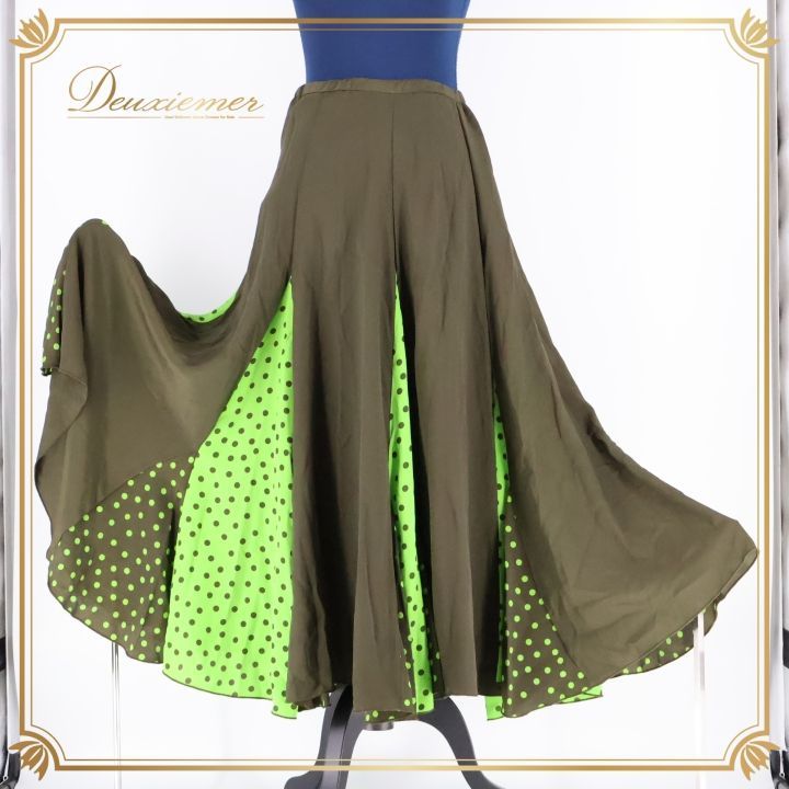 フラメンコ 衣装 ファルダ スカート 緑 ドット 水玉 軽い 薄い レッスン 練習着 ルイサ Luisa グリーン系 カーキ系 パーティ 発表会 軽やか おしゃれ かわいい フェスティバル ダンス スカート レディース カジュアル おしゃれなデザイン