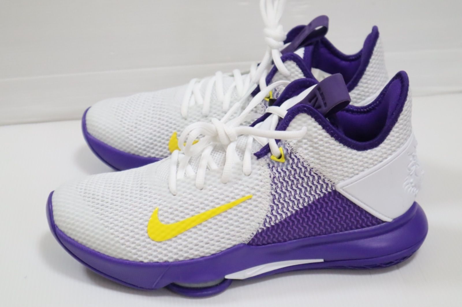 NIKE ナイキ レブロン ウィットネス 4 LEBRON WITNESS - メルカリ