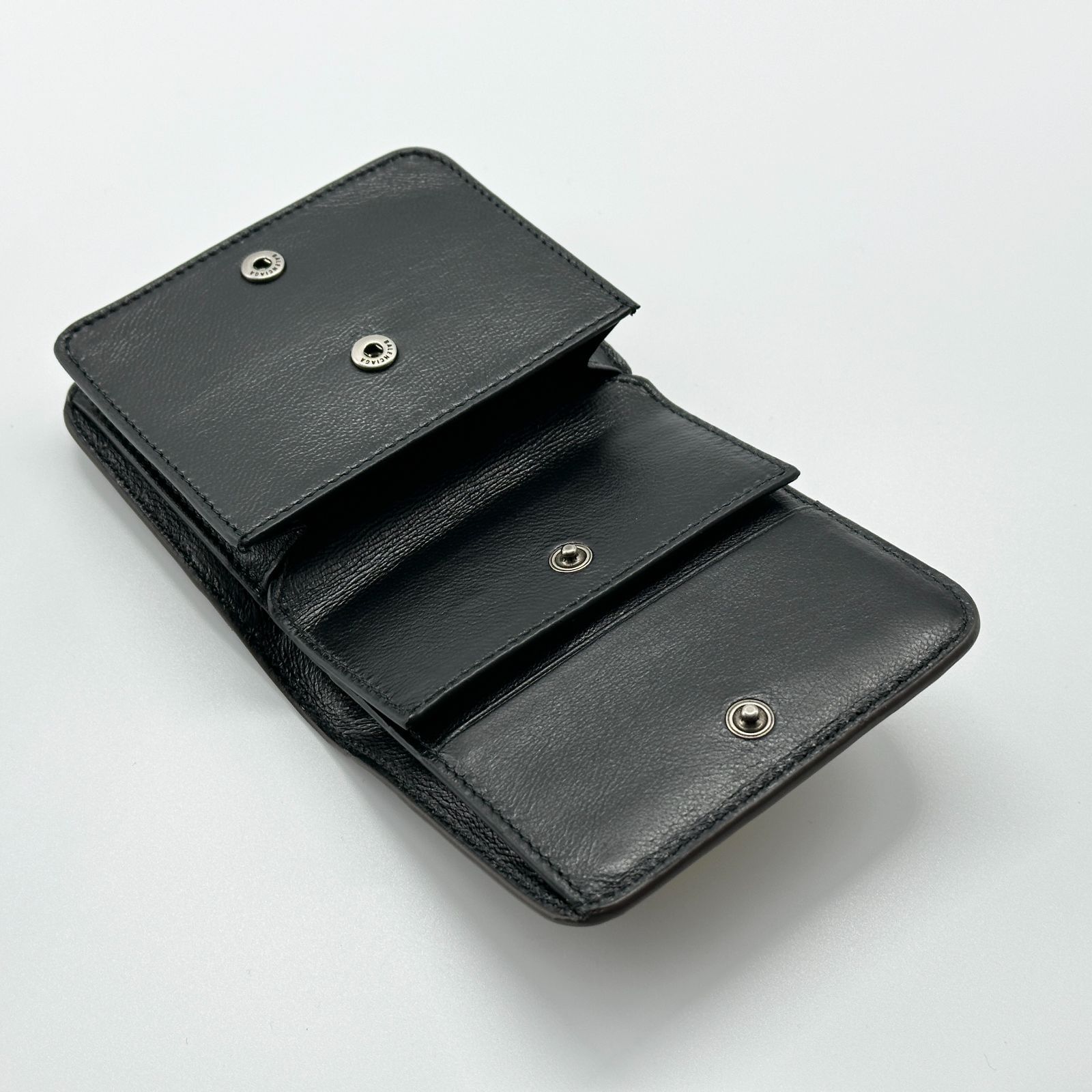 ユニセックス ロゴ