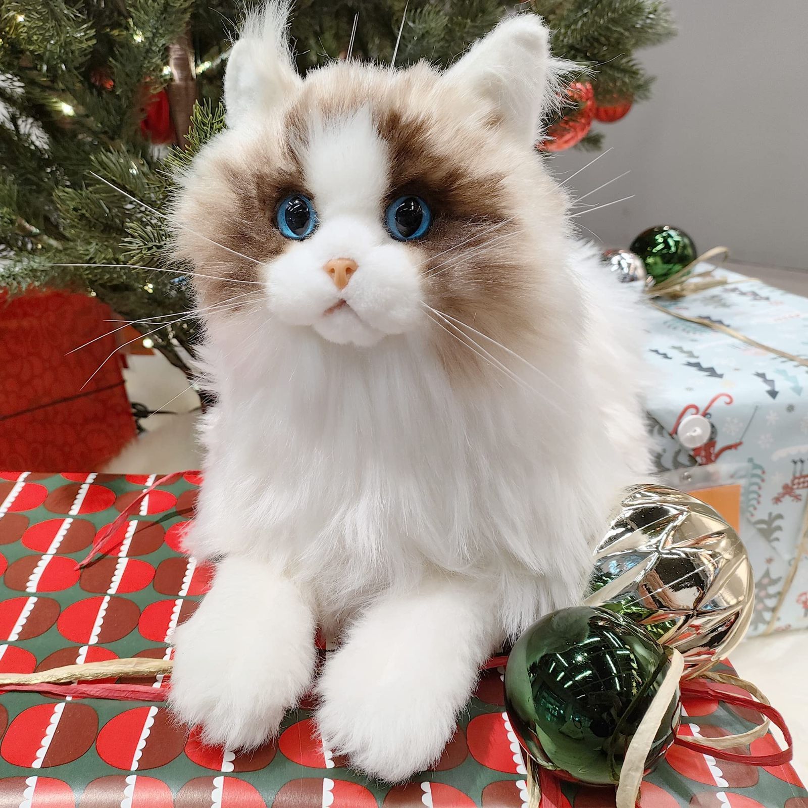 新品 やさしい手触り，可愛く癒しネコ ハンドメイド ぬいぐるみ